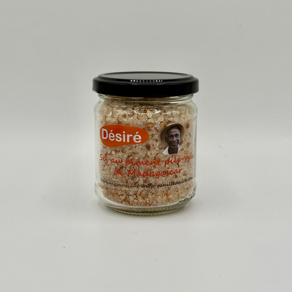 Camargue salt flavored with Pili-pili pepper