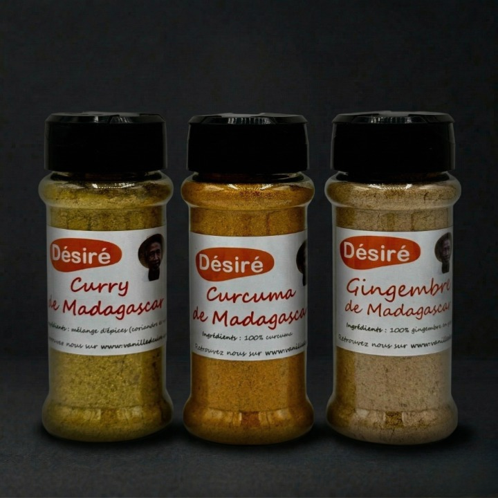 Trio d'épices de Madagascar — curry, curcuma et gingembre