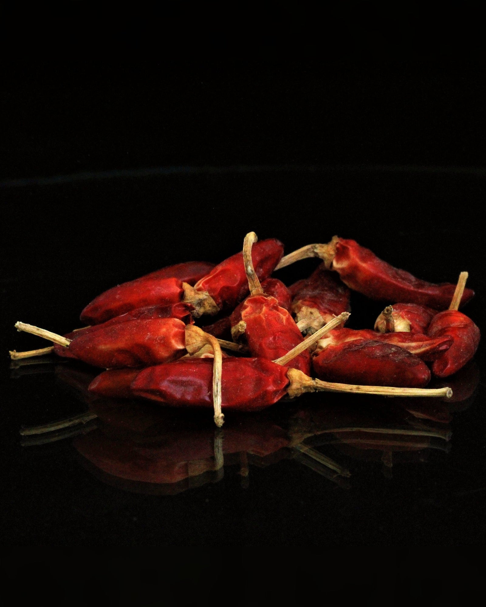 Piments pili-pili de Madagascar séchés, l'ingrédient de la pâte de piment